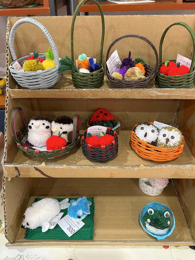 カゴとぼんぼん