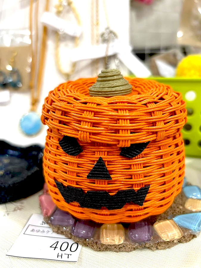 カゴとぼんぼん